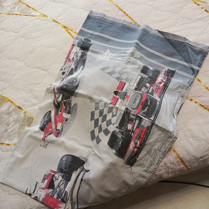 Продам 2 комплекта детское постельное белье