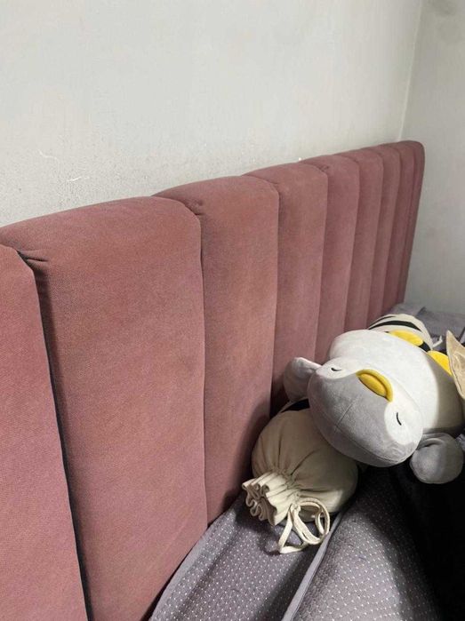 Продам кровать в размере 180/200