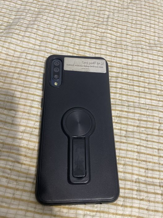 Самсунг А50 в хорошем состоянии