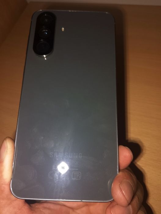 Samsung A56 5G 8/128 xotira Karobka dokument tel ochilmagan  zoʻr tel