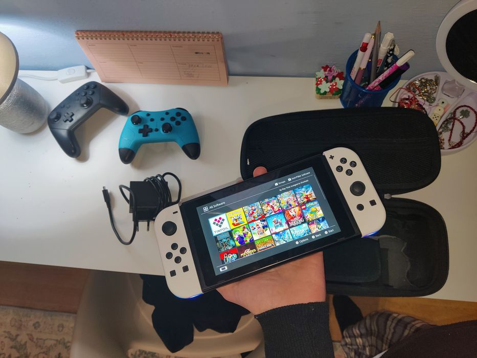 Nintendo Switch Modat – 800 lei (preț fix)