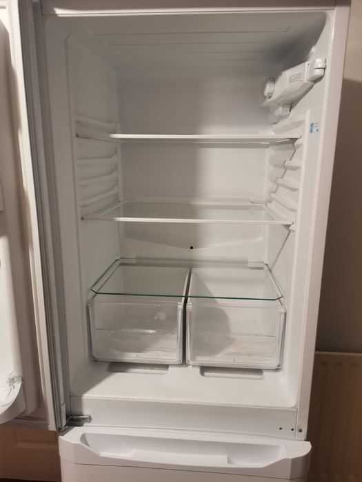 Хладилник фризер Indesit 50/50