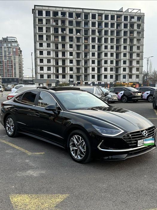 Hyundai sonata 2022 yil qora 2mator