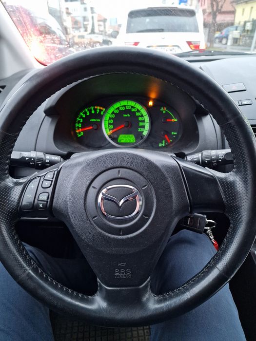 Mazda 5 | 1.8 benzină + GPL | 7 locuri | Navigație | 2 chei