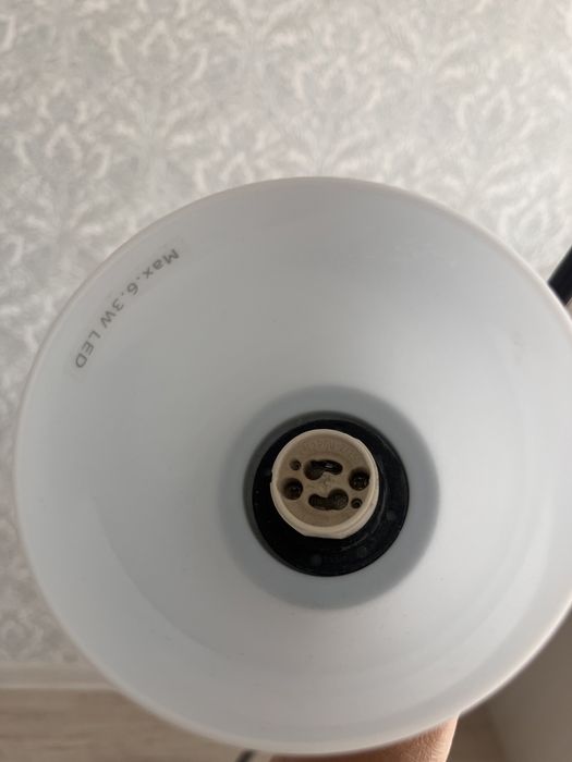 Икеа Торшер работает