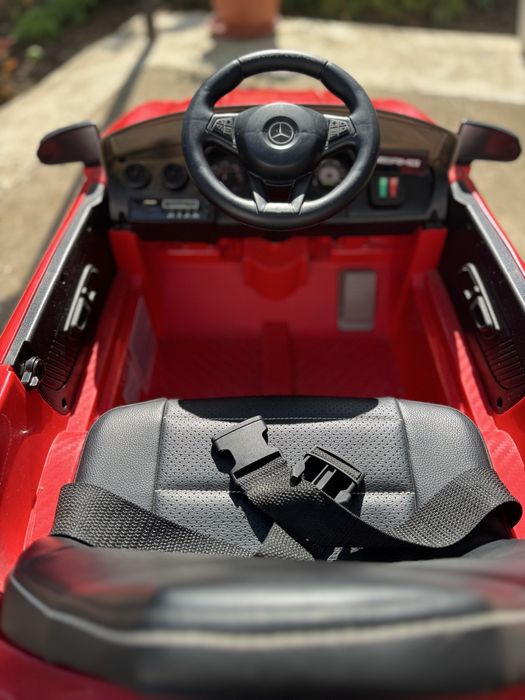 Акумулаторна кола Mercedes Benz GTR AMG 12V c меки гуми