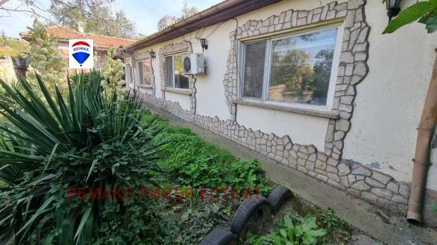 Продава се Къща в Русе, Веждата - 84 кв.м за 662 €/кв.м - Снимка #2
