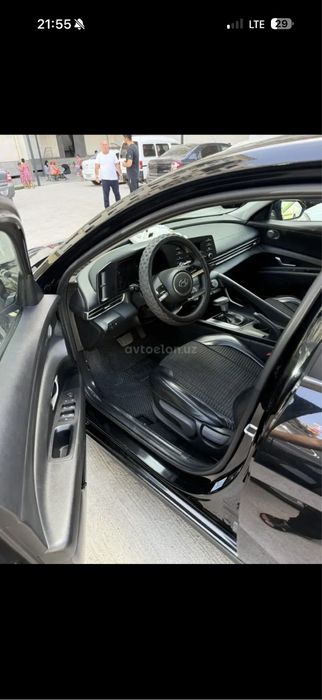 Hyundai elantra 2021