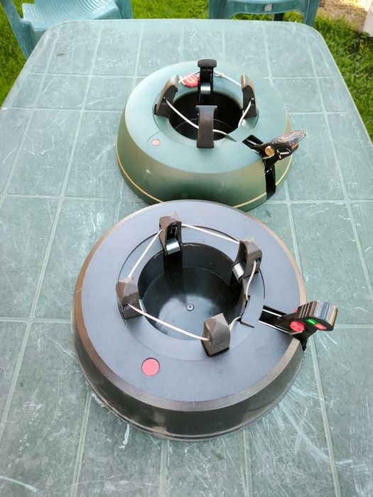 Стойка за естествена коледна елха