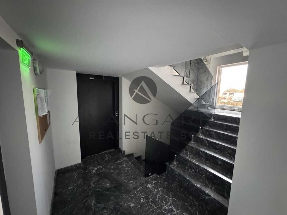 Продава се Тристаен апартамент в Пловдив, Христо Смирненски - 90 кв.м за 788 €/кв.м - Снимка #12