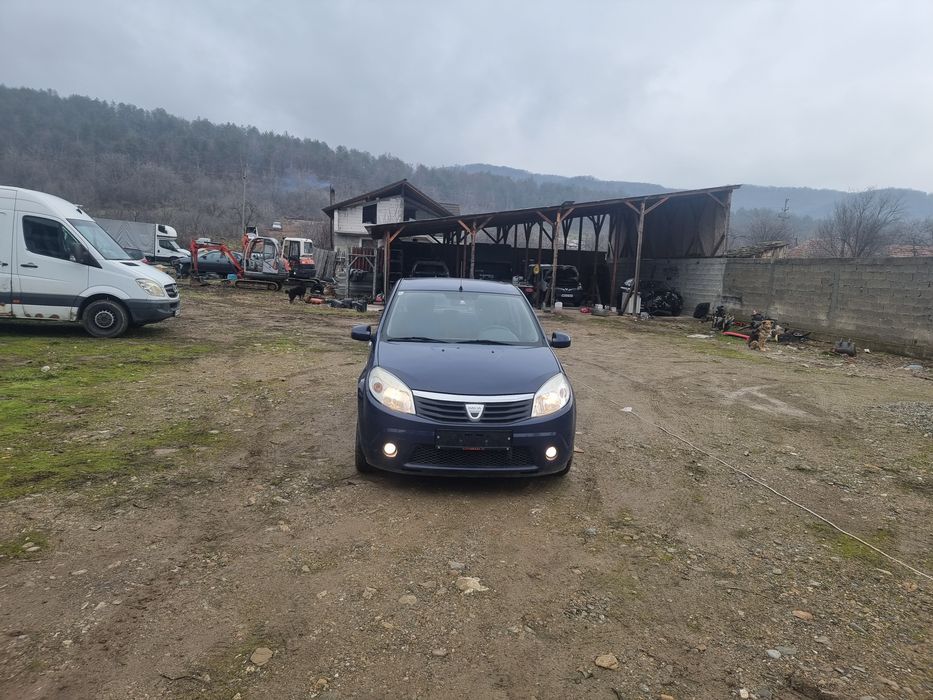 Vând Dacia Sandero