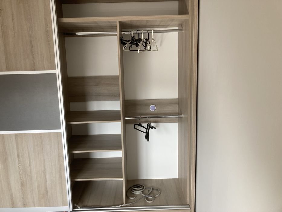 Vind dulap  dresing invstare foarte buna