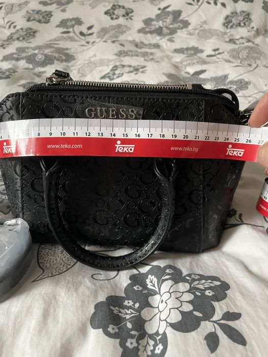 Оригинална нова чанта Guess