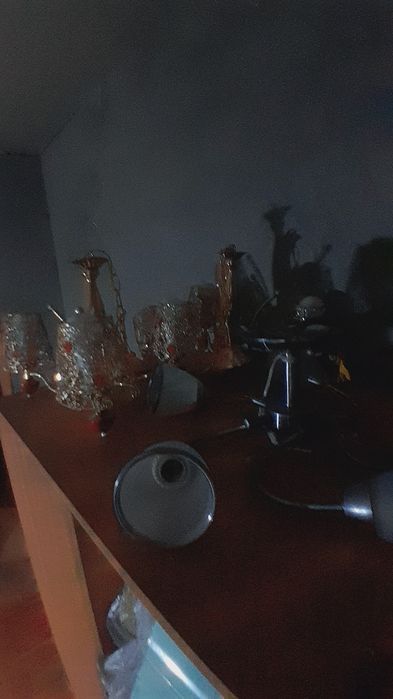 Люстра сатылады.