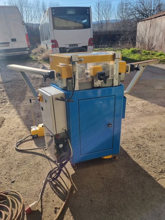 Ъглонабивна машина за алуминиева дограма