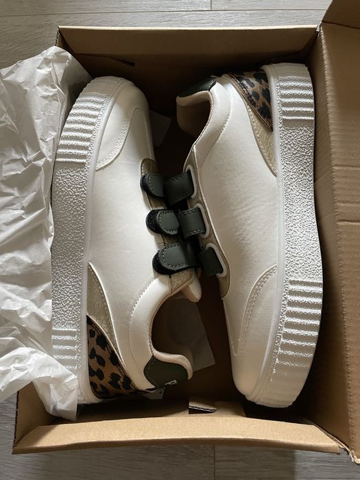 Adidasi/tenisi noi de la Pimkie