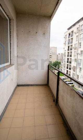 Тристаен апартамент под наем в кв. Младост 4