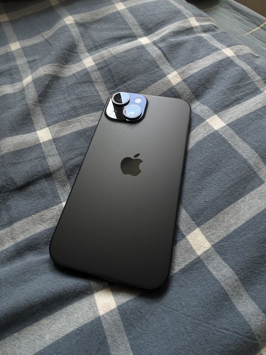 Продам iPhone 15