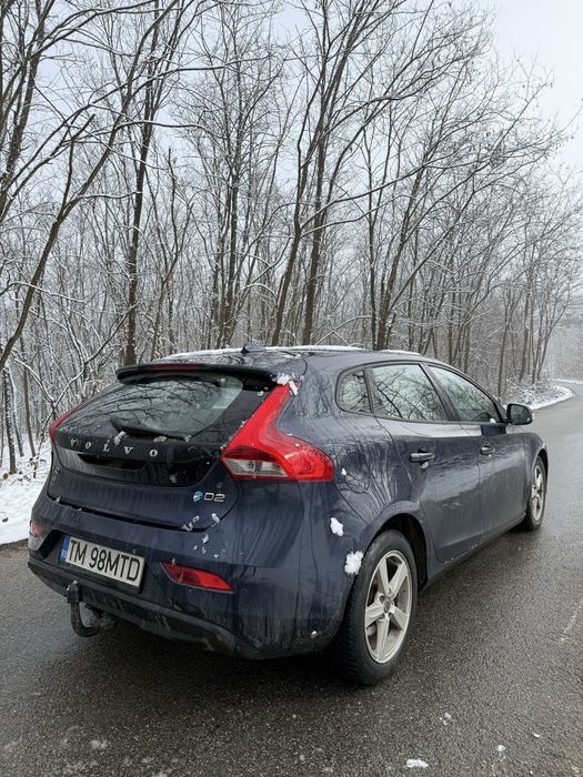 Volvo v40, 1.6 diesel, an 2015