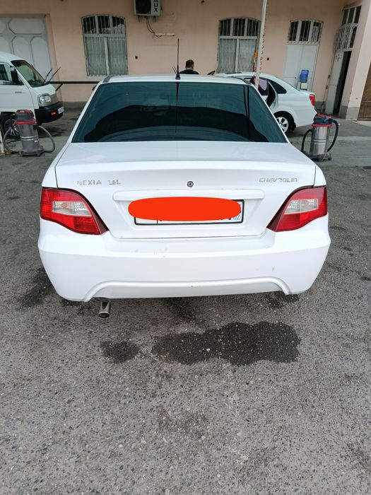 Нексия 2 сотилади 1.6