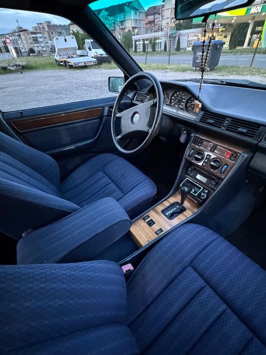 MERCEDES-BENZ E-Class 1987 — imagine 5