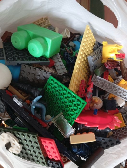 Лего 1 каробка..