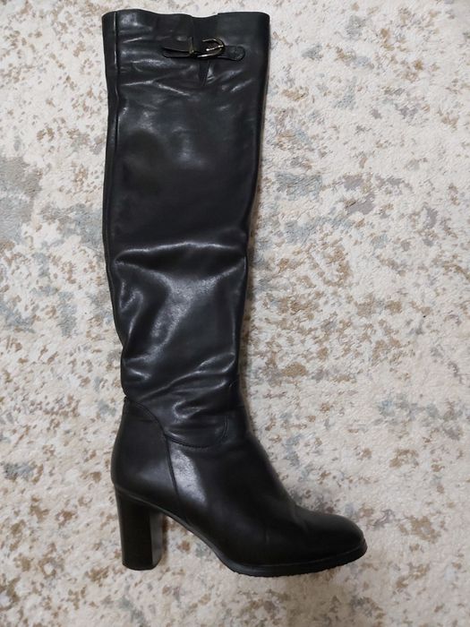 Продам зимние сапоги