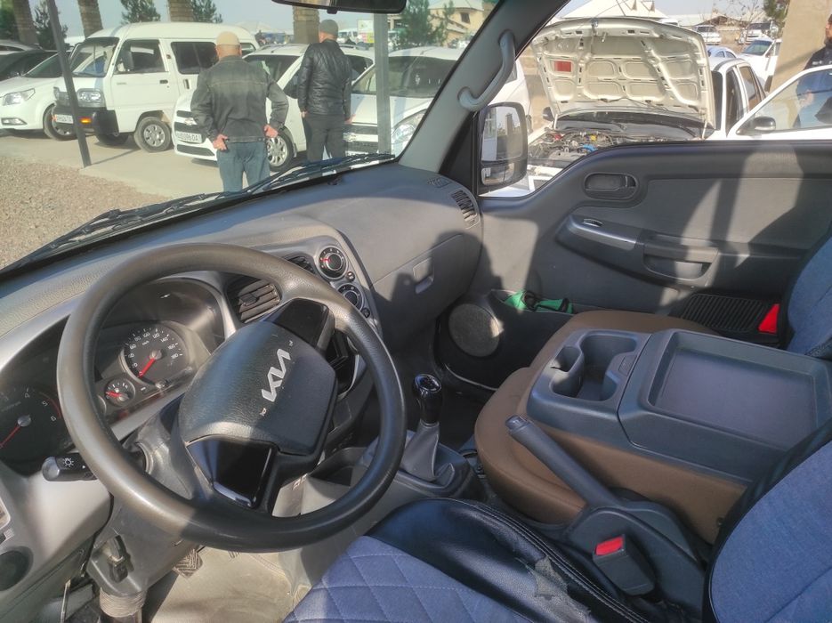 Yaxshi moshina yaxshi haydalgan 2023