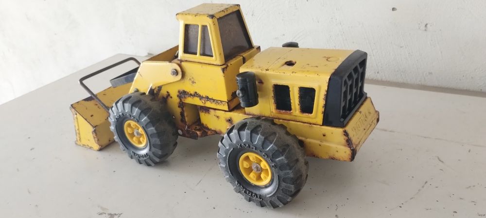 Tonka xmb 975  fabricat in ani 70