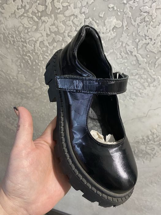 Туфли в 1 кл,31 размер