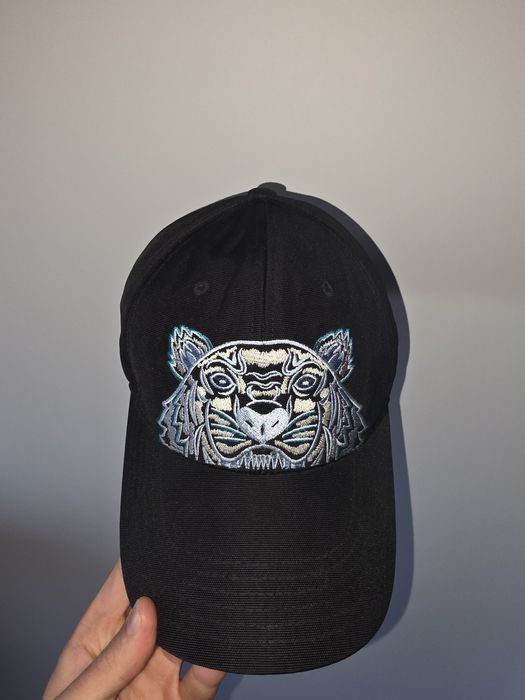 Оригинална KENZO черна шапка с козирка и бродиран син тигър - BL0220-FA6
