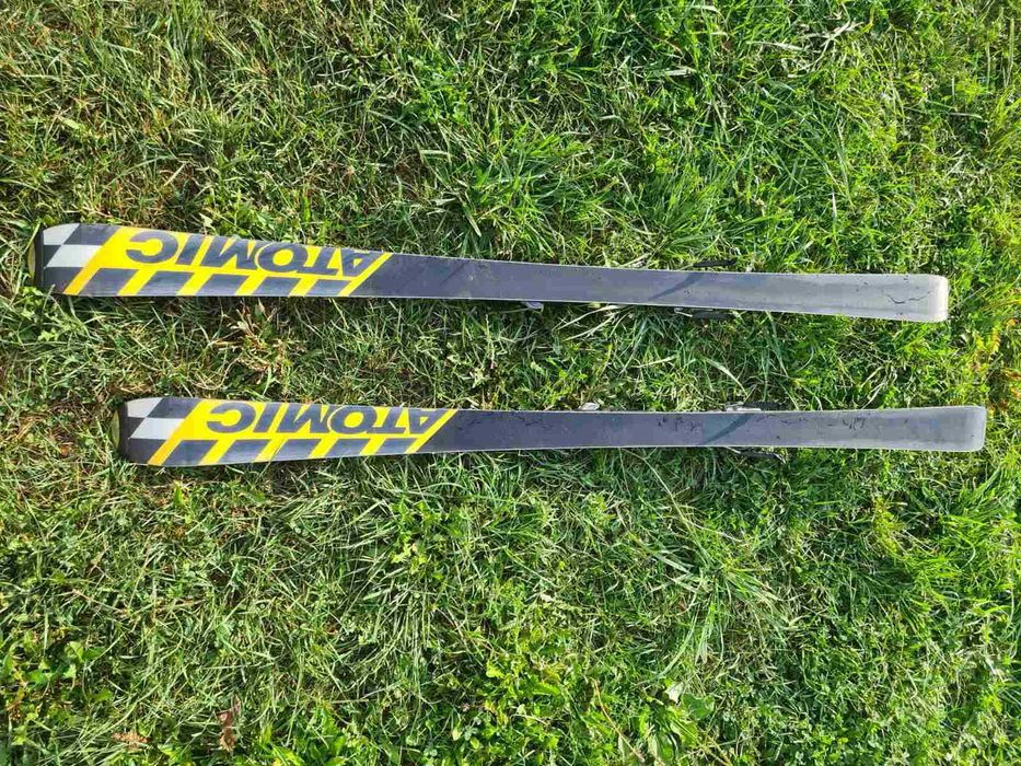 Зимни ски ATOMIC