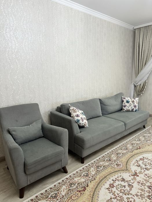 Продам диван с креслом