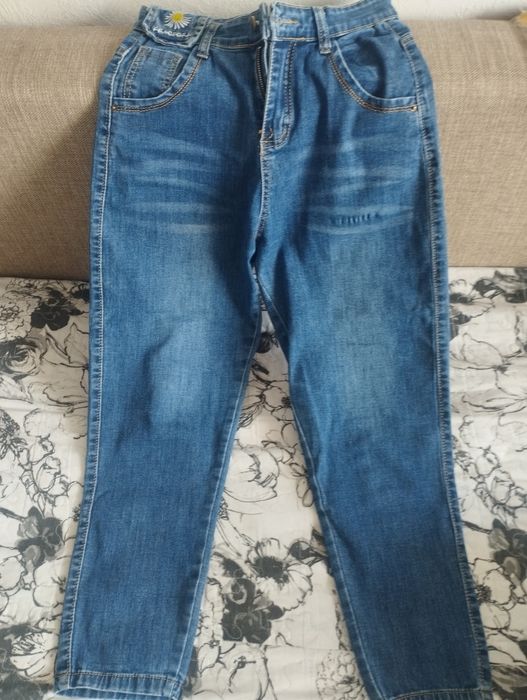 Женские брюки джинсы