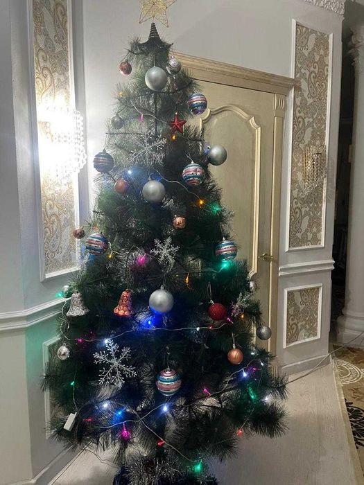 Продам елку в хорошем состояний