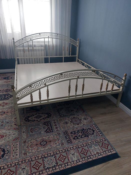 Кроват из метала