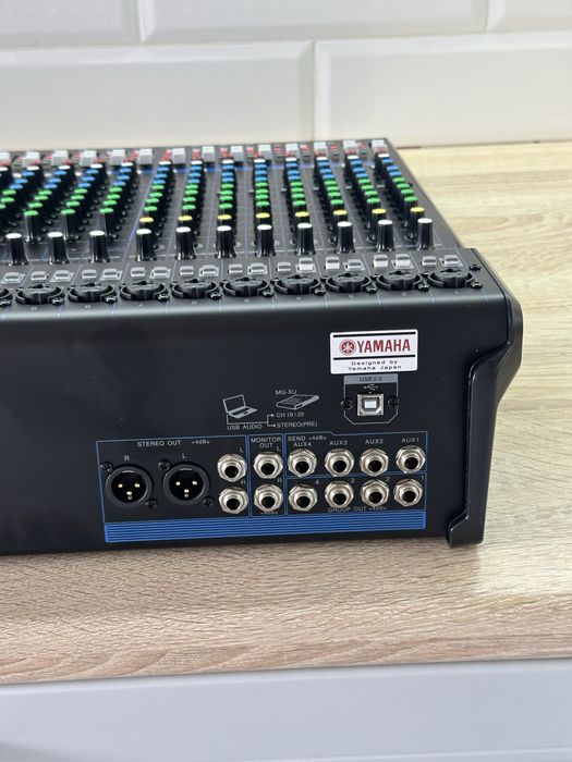 Yamaha mg20xu микшерный пульт