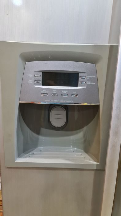 Продам Холодильник б/у