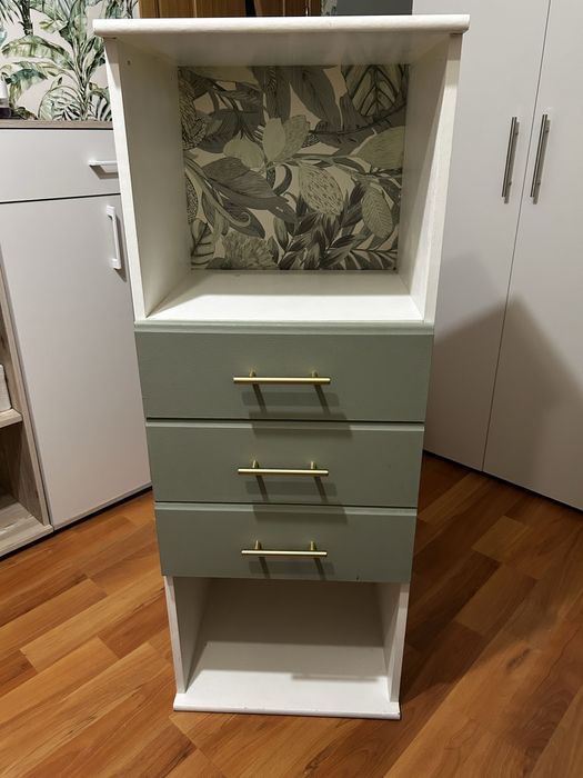 Noptieră / comodă îngustă cu 3 sertare – 75