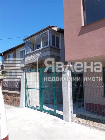 Продава се Тристаен апартамент в Бургас, Меден рудник - зона Г - 84 кв.м за 834 €/кв.м - Снимка #2