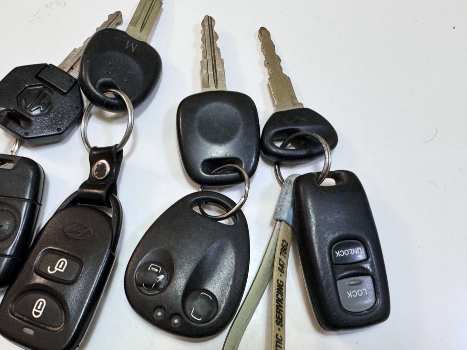 Ключове с дистанционо оригинални Mazda Honda Hynday