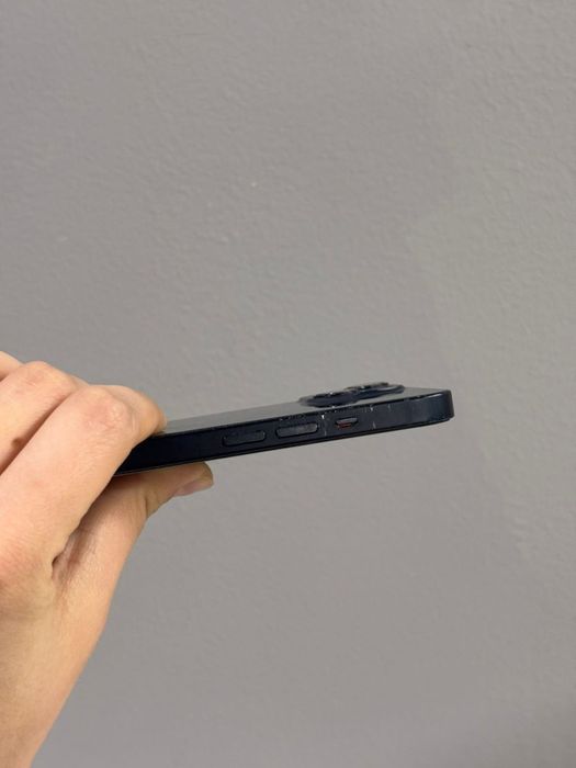 iPhone 13, продается