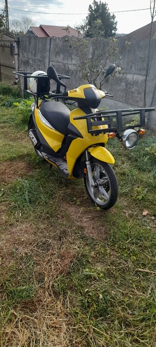 Scuter49cc..ideal curierat Pizza etc