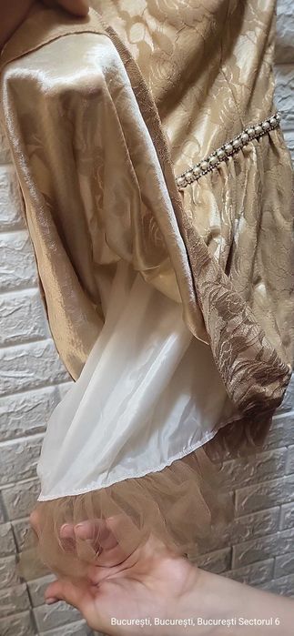 Vand rochie deosebita B&B