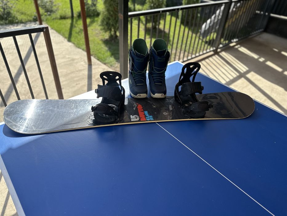 Сноуборд, крепление, ботинки BURTON