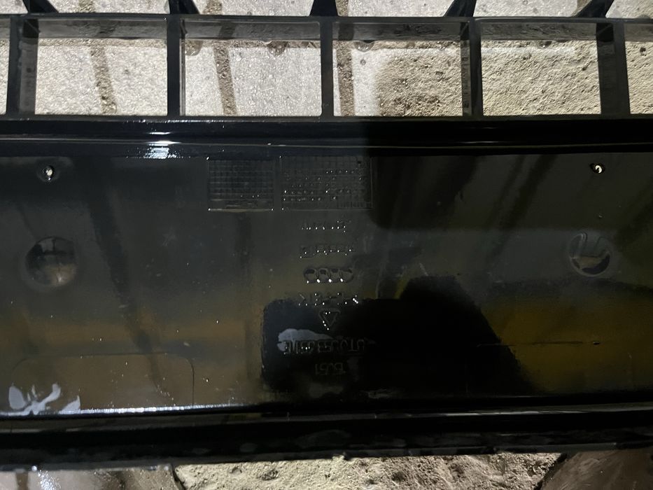 Решётка Audi A5 кузов 8t0 2007/2011