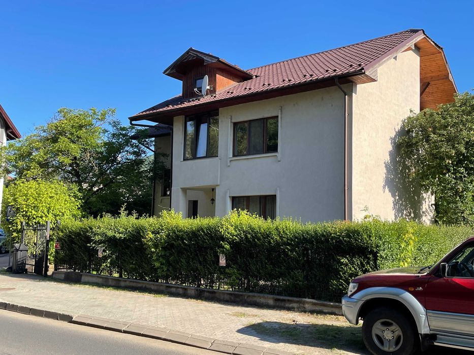 Casa de vanzare zona Helcor