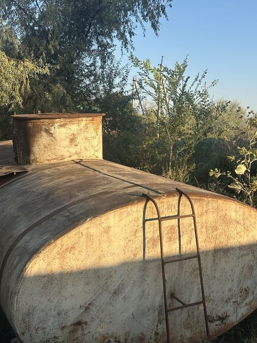 Продается цестерна срочно