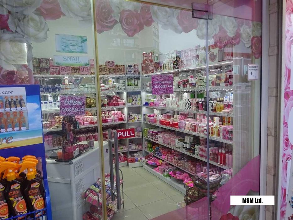 Дава се под наем Магазин в к.к. Слънчев бряг - 12 кв.м за 2040 € - Снимка #2