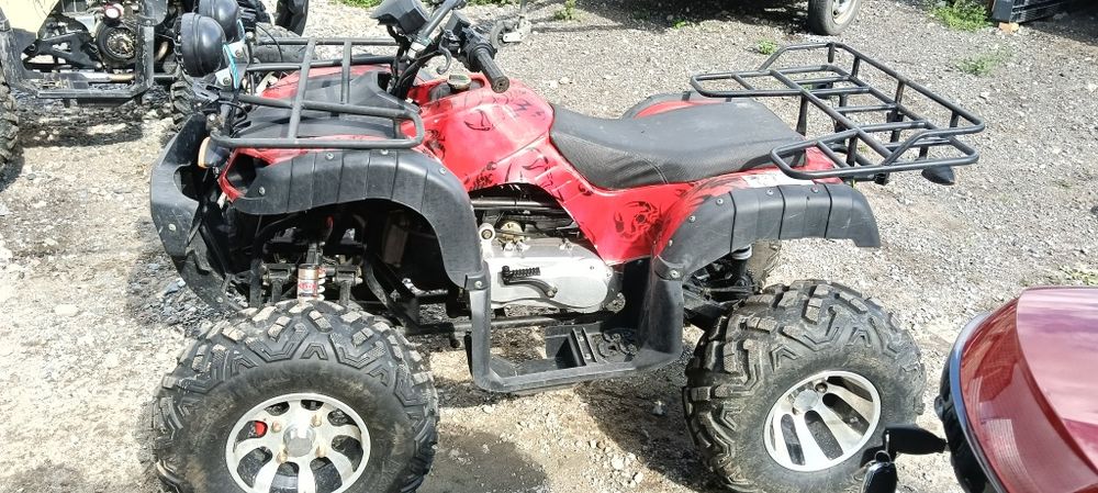 Квадроциклы в отличном состоянии